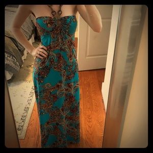 Long maxi dress with beaded halter top! ❤️